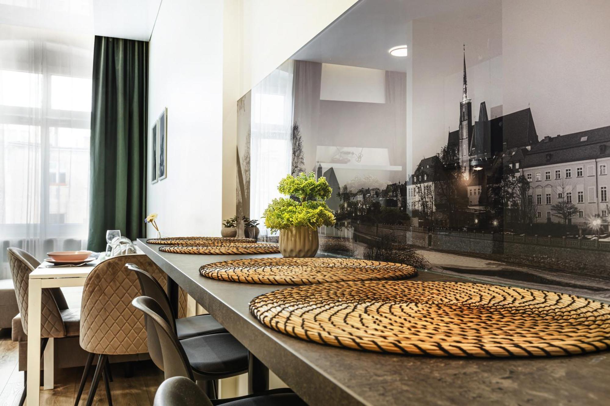 Wyjatkowe Apartamenty W Centrum Wrocław Eksteriør bilde